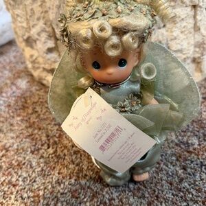 Precious Moments Figurine Doll Fairy Of Happiness Limited Edition